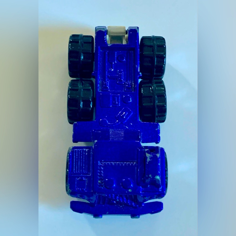 🟪 Matchbox 2004 Purple Truck Bed Made by Burger King - Picture 4 of 5